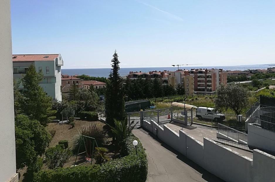 Villa Ariosa Vasto Exteriör bild
